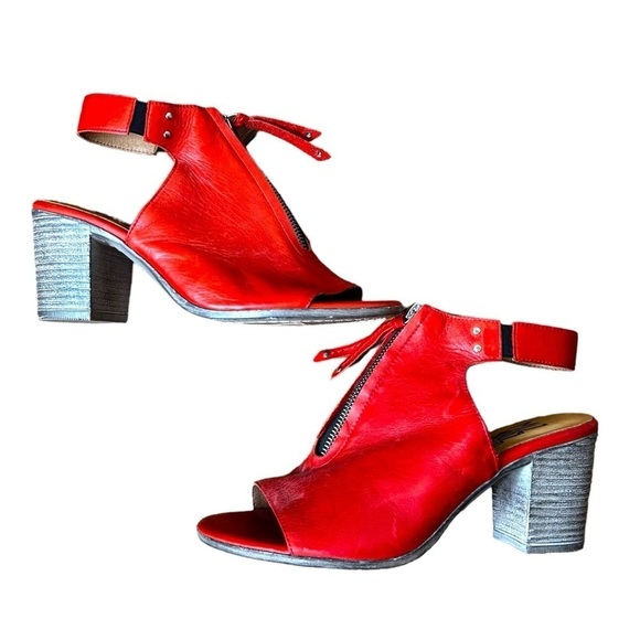 Miz Mooz Saga Red Leather Ankle Strap-Front Zip Heels - Picture 4 of 9